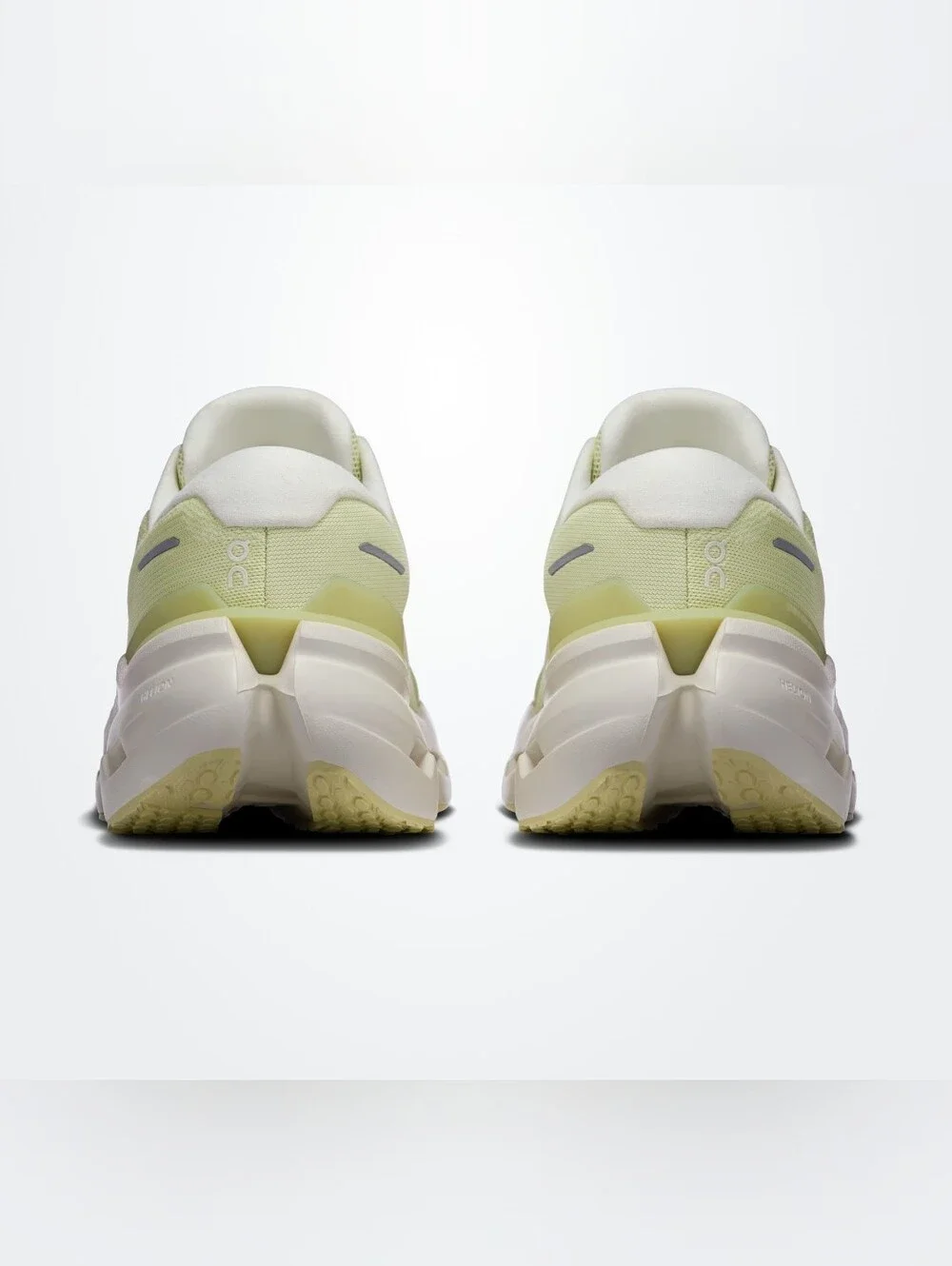 On Running FIRE! NIB! Cloudrunner 3 in Linen & Ivory. Sz 11. R2S!
